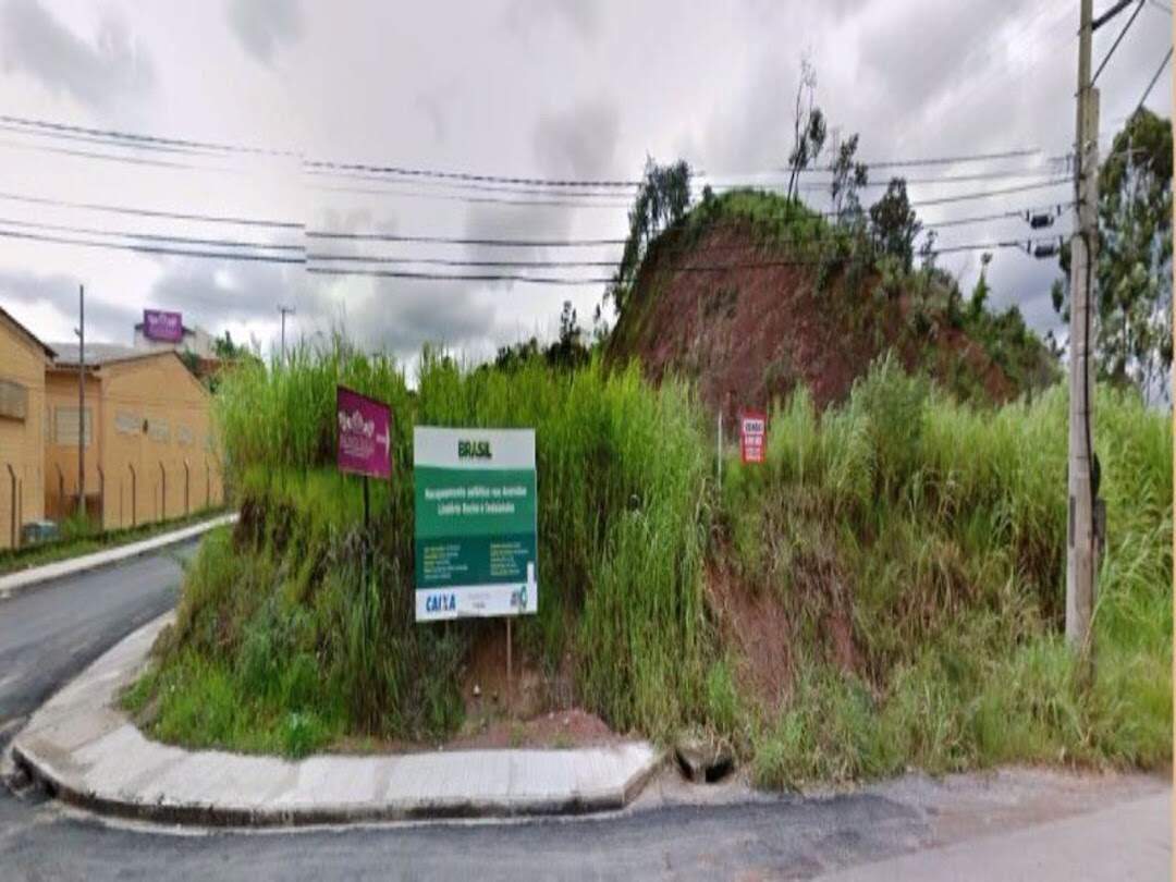 Área à venda no Chácaras Santa Martha: 