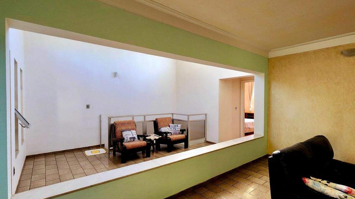 Casa à venda no Jardim Estádio: 