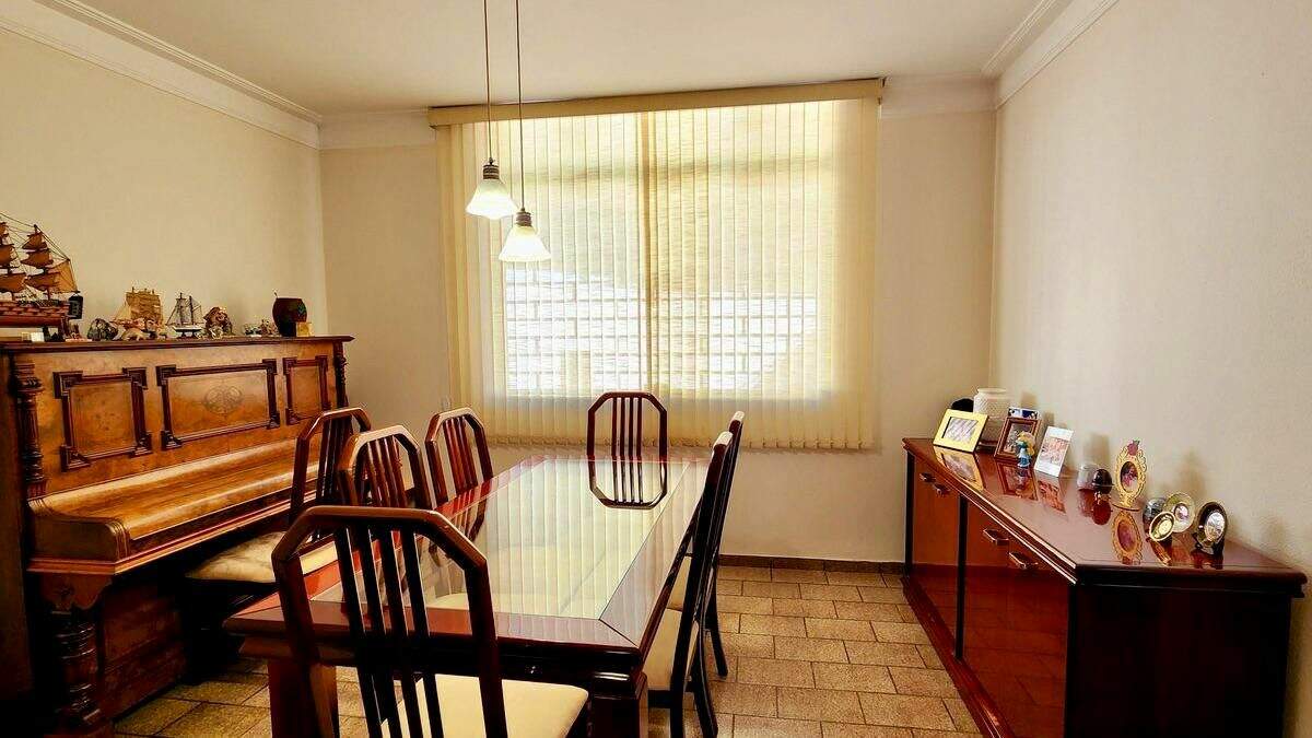 Casa à venda no Jardim Estádio: 