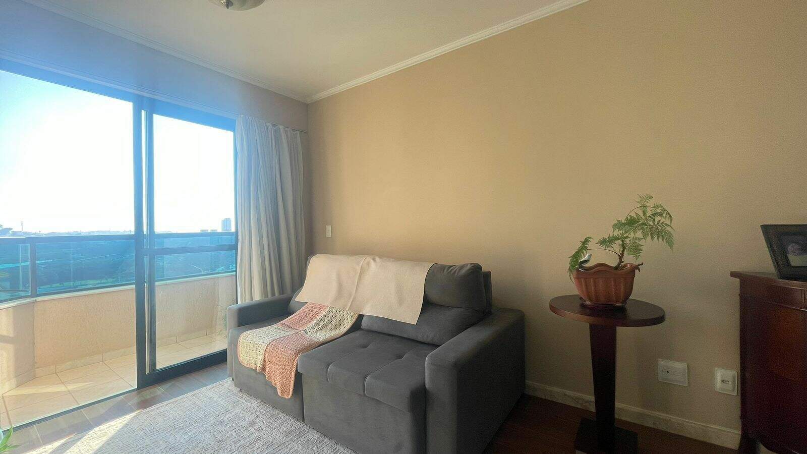 Apartamento à venda no Retiro: 