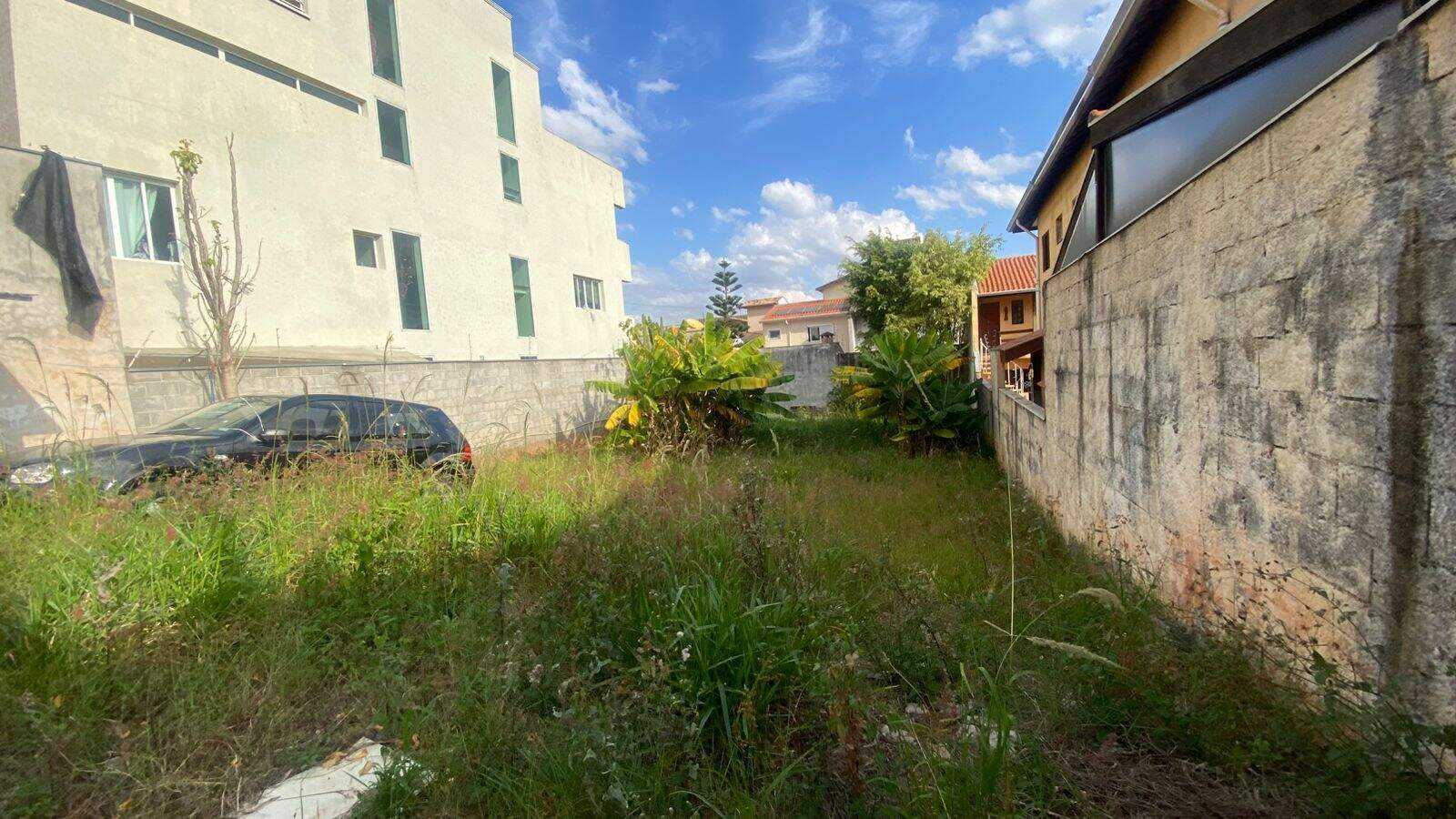 Terreno à venda no Horto Santo Antonio: 