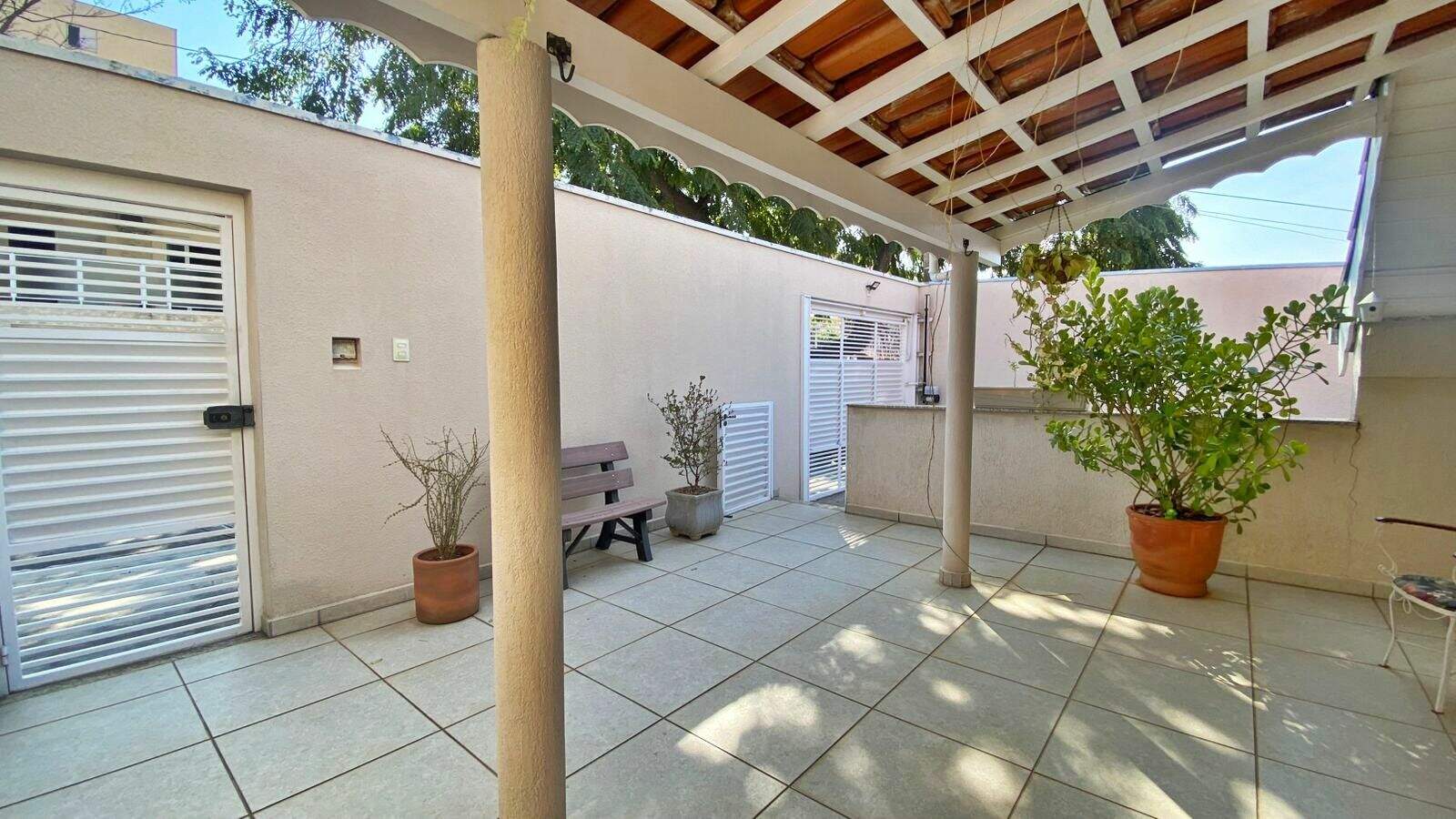 Casa à venda no Jardim Tannus: 