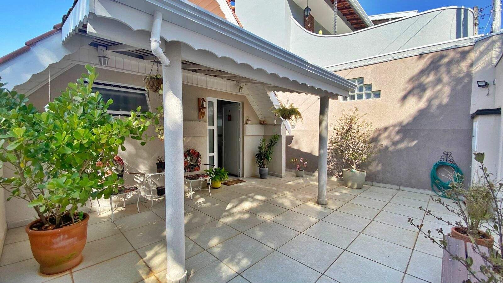 Casa à venda no Jardim Tannus: 