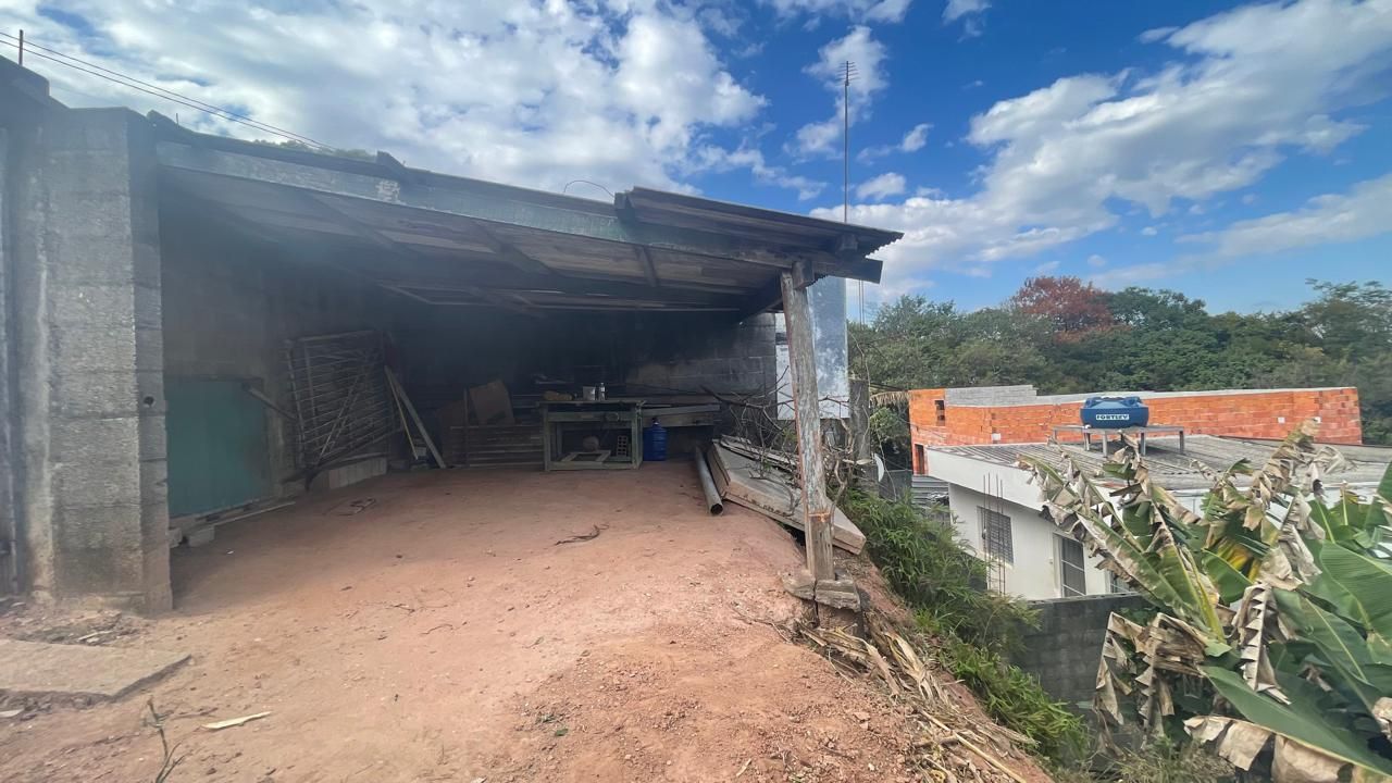 Terreno à venda no Jardim América II: 