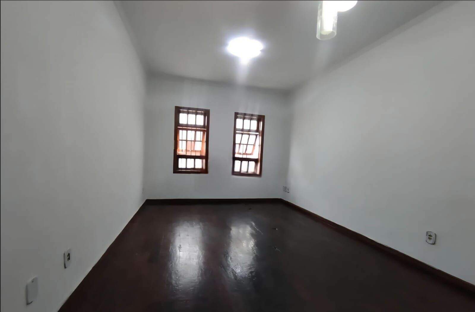 Casa à venda no Jardim Novo Mundo: 