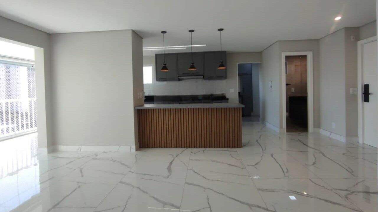 Apartamento à venda no Jardim Messina: 