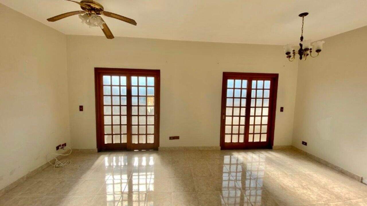 Casa à venda no Jardim da Fonte: 