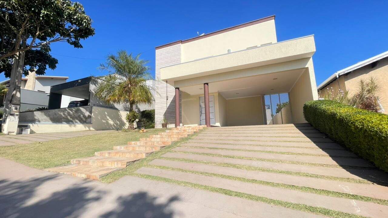 Casa à venda no Cambarah: 