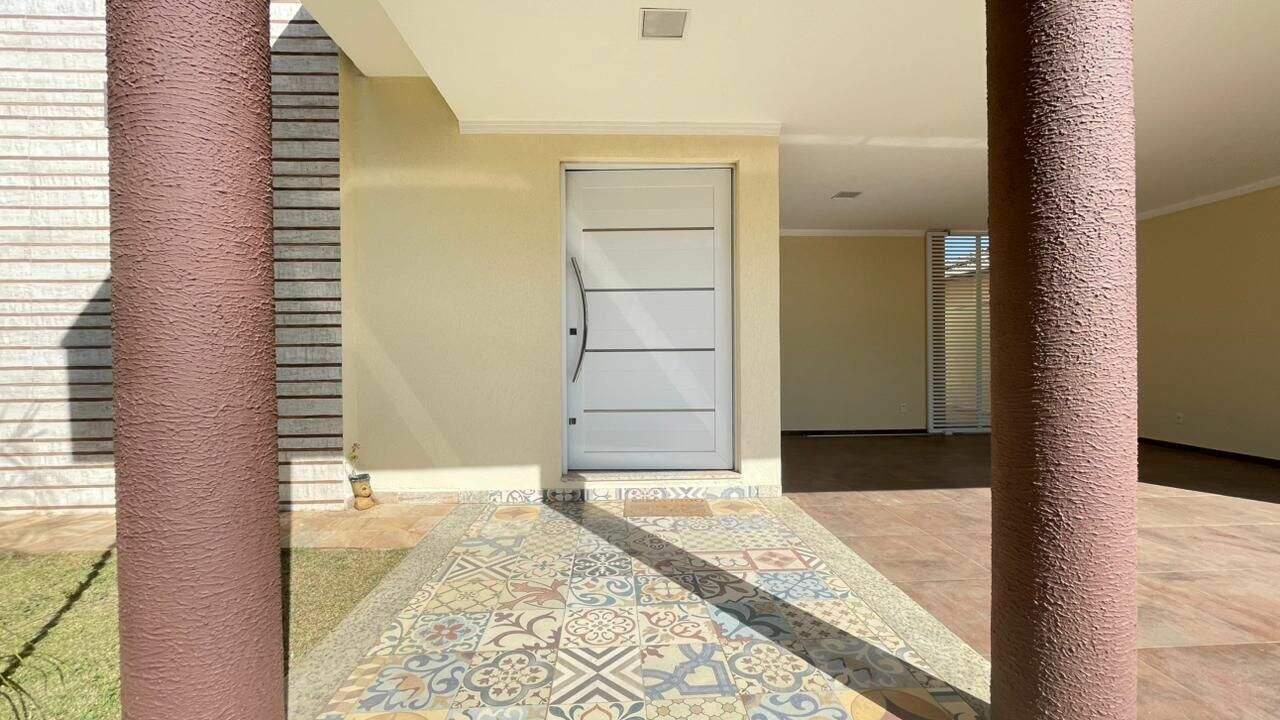 Casa à venda no Cambarah: 