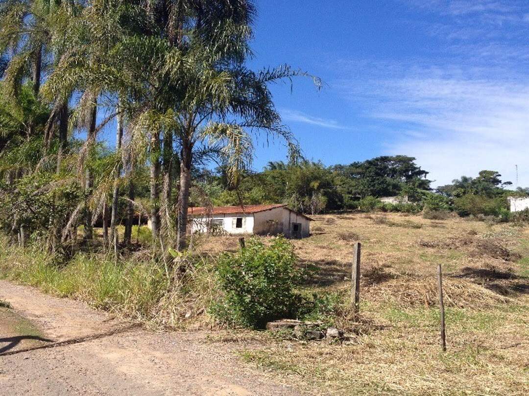 Terreno à venda no Chácara Aeroporto: 