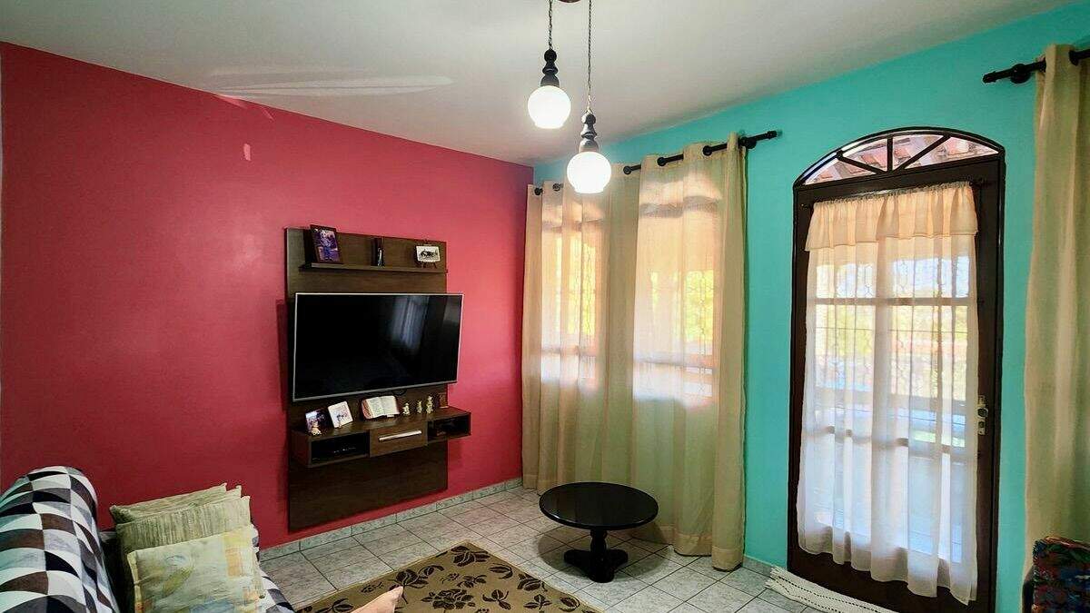 Casa à venda no Distrito Industrial: 