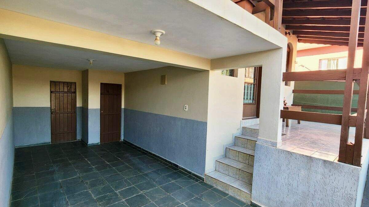 Casa à venda no Distrito Industrial: 