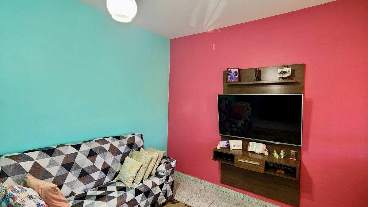 Casa à venda no Distrito Industrial: 