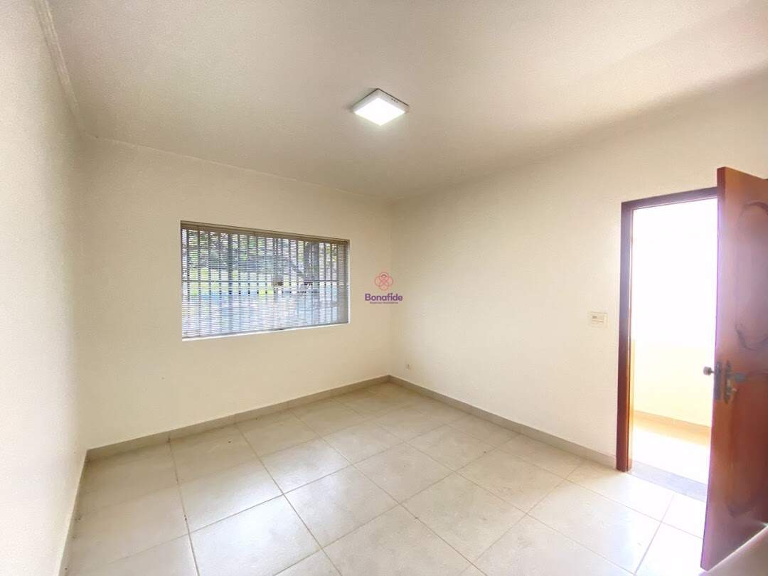 Casa à venda no Centro: 