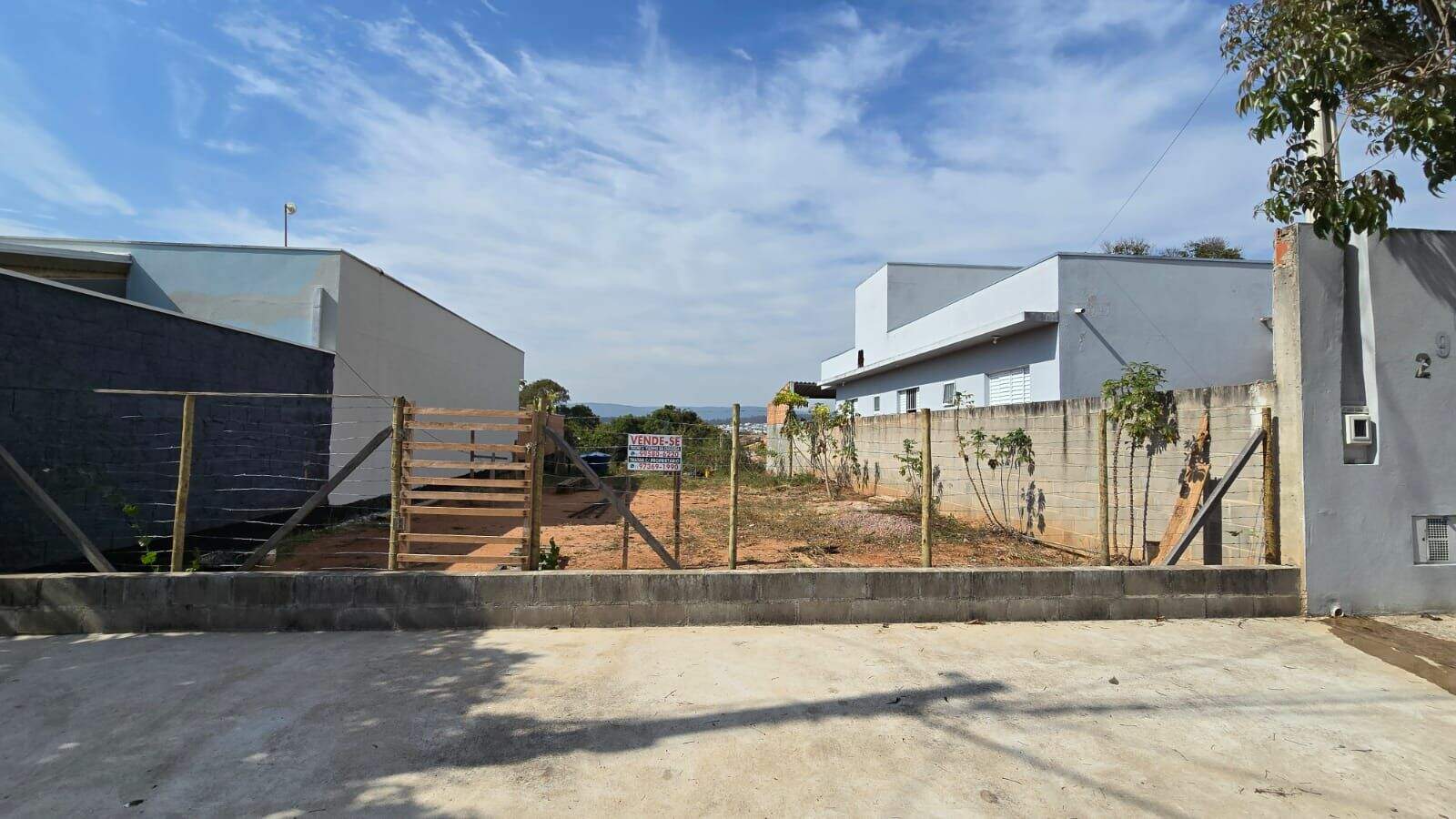 Terreno à venda no Residencial Tosi: 