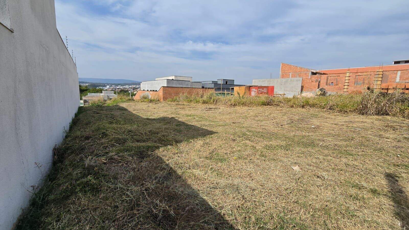 Terreno à venda no Parque dos Cafezais II: 