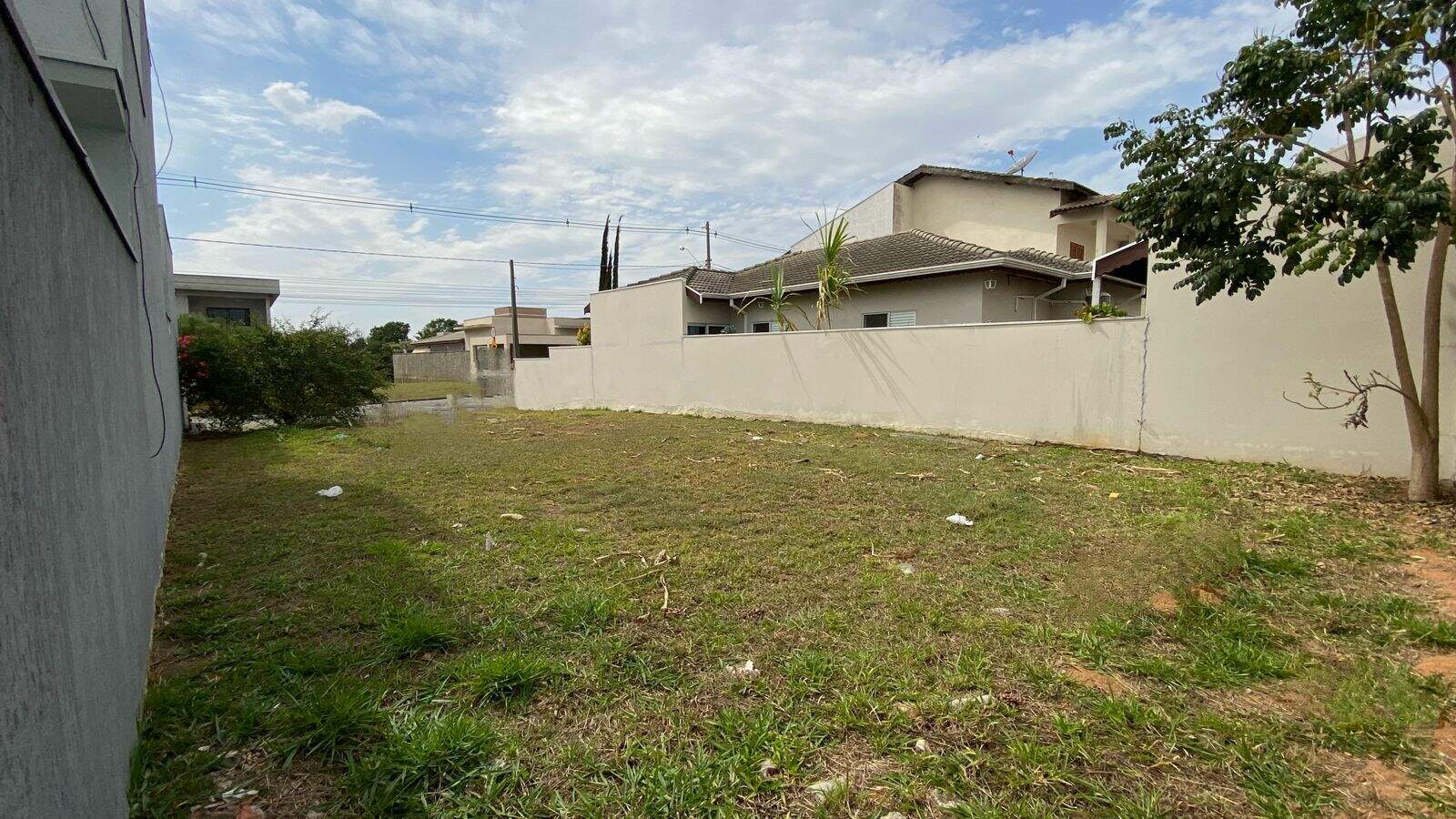 Terreno à venda no Nova Era: 