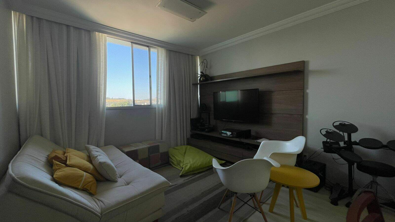 Apartamento à venda no Vila Rafael de Oliveira: 