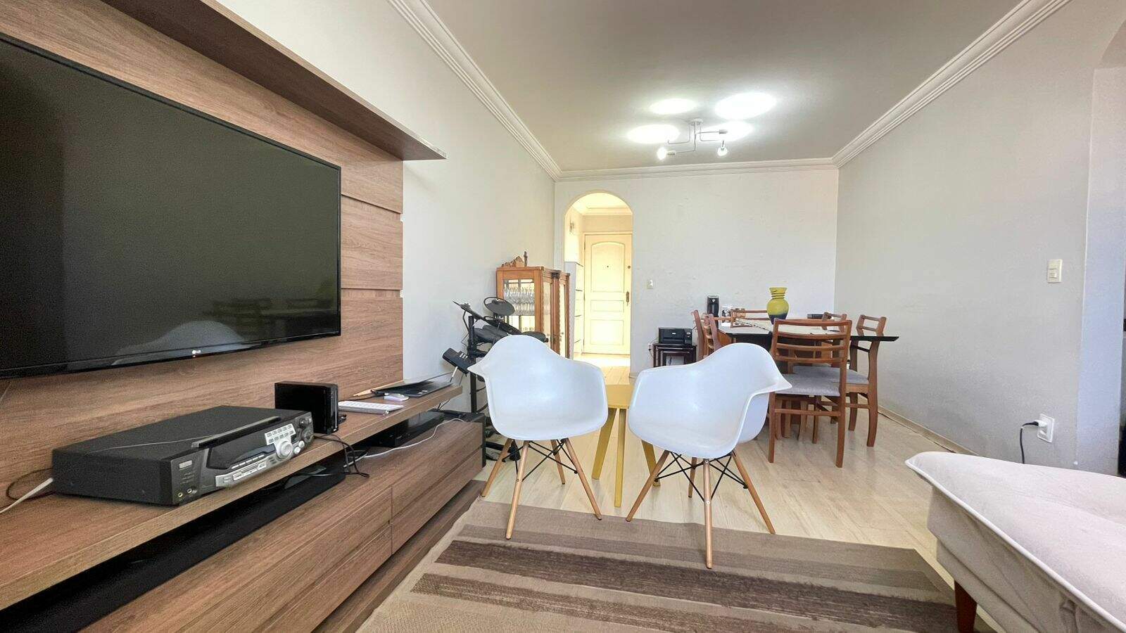 Apartamento à venda no Vila Rafael de Oliveira: 