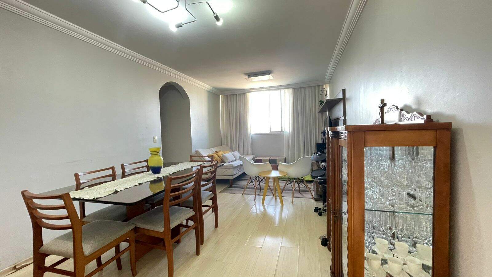 Apartamento à venda no Vila Rafael de Oliveira: 