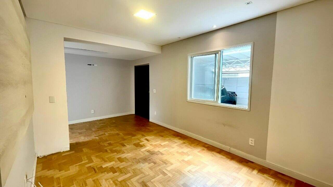 Casa à venda no Loteamento Reserva Ermida: 