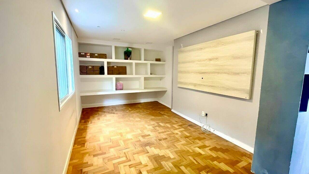 Casa à venda no Loteamento Reserva Ermida: 