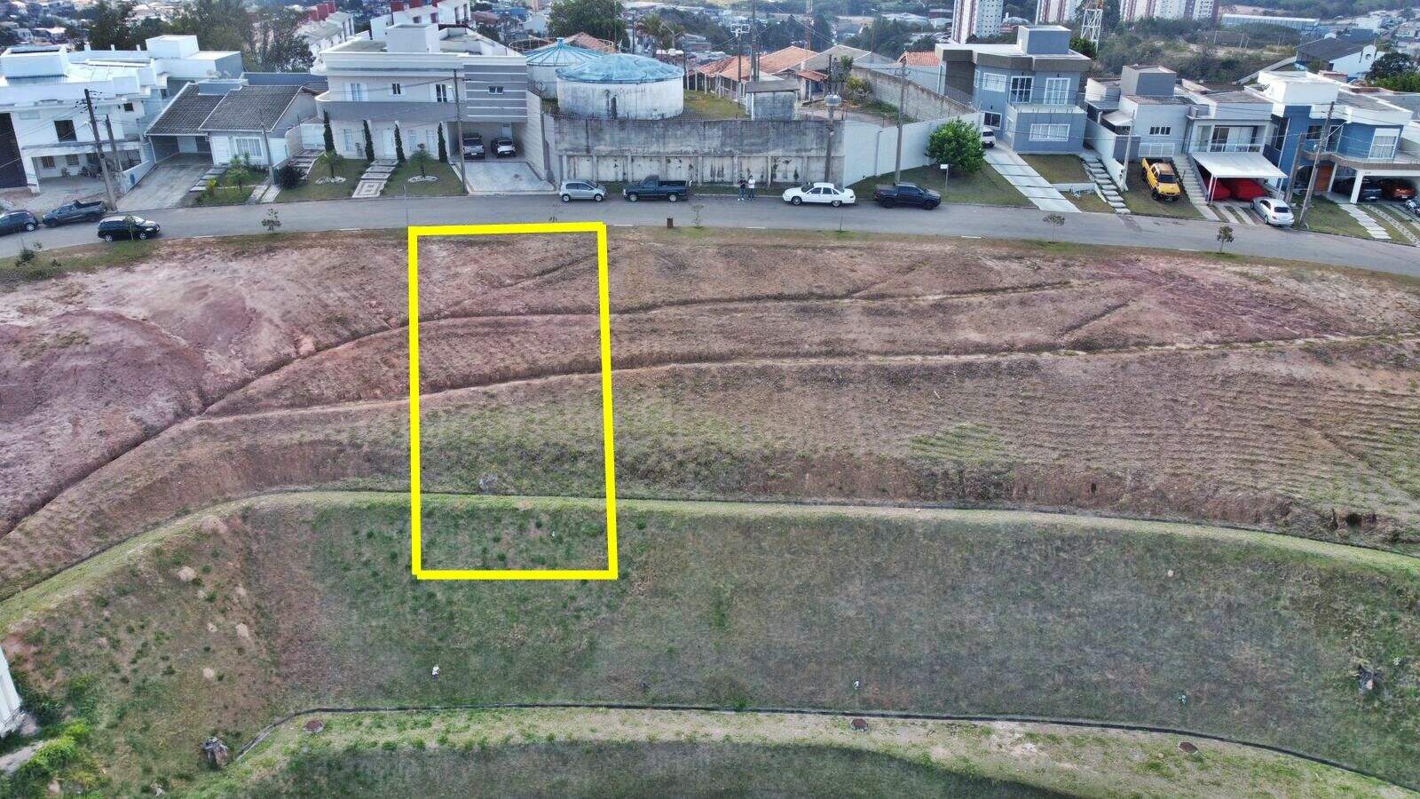 Terreno à venda no Jardim Promeca: 