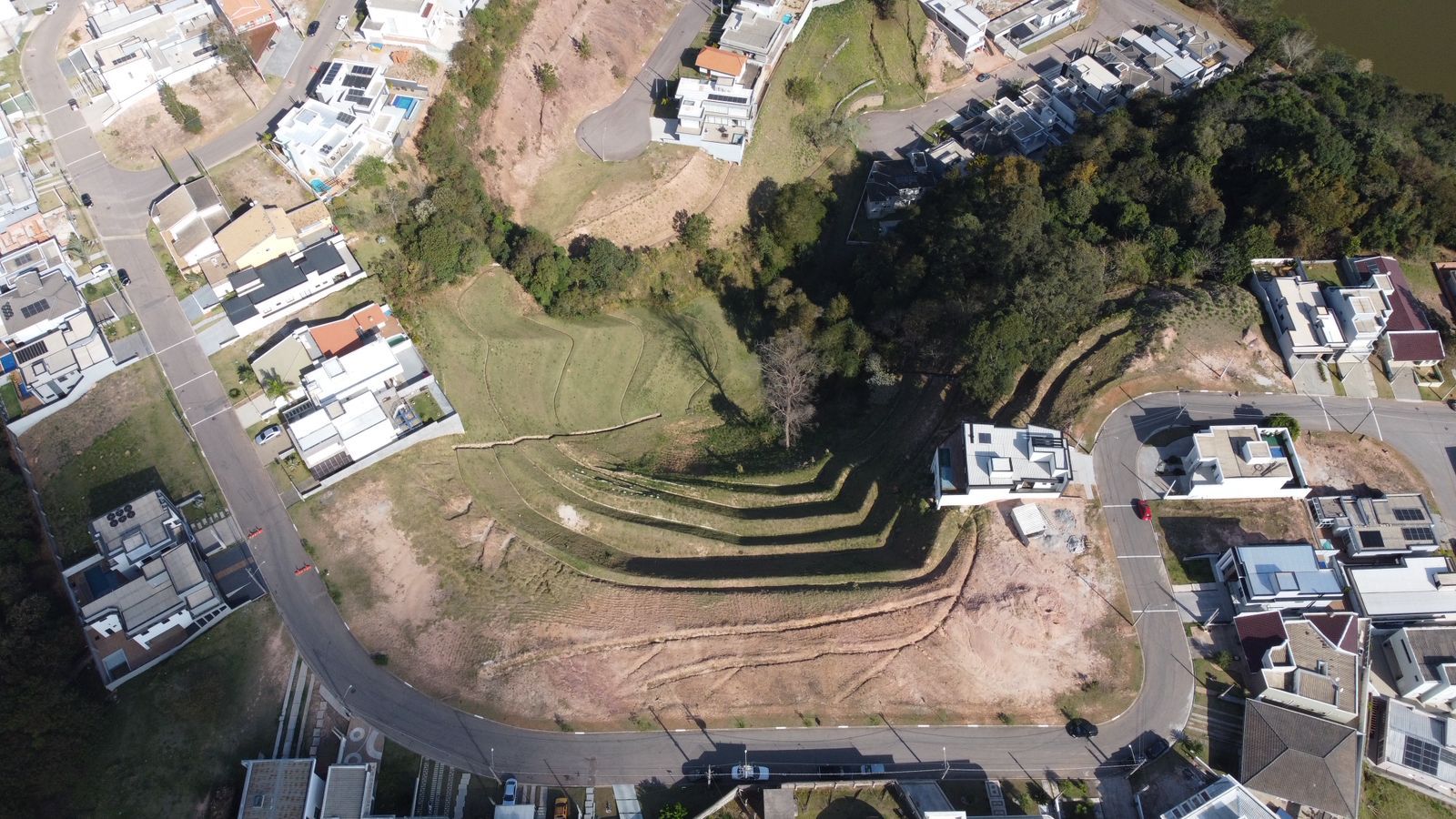 Terreno à venda no Jardim Promeca: 
