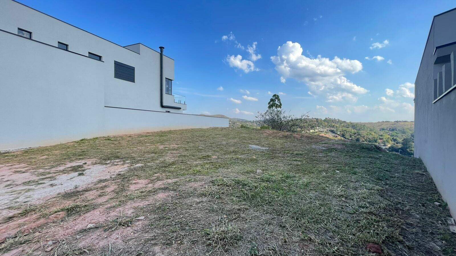 Terreno à venda no Jardim Promeca: 