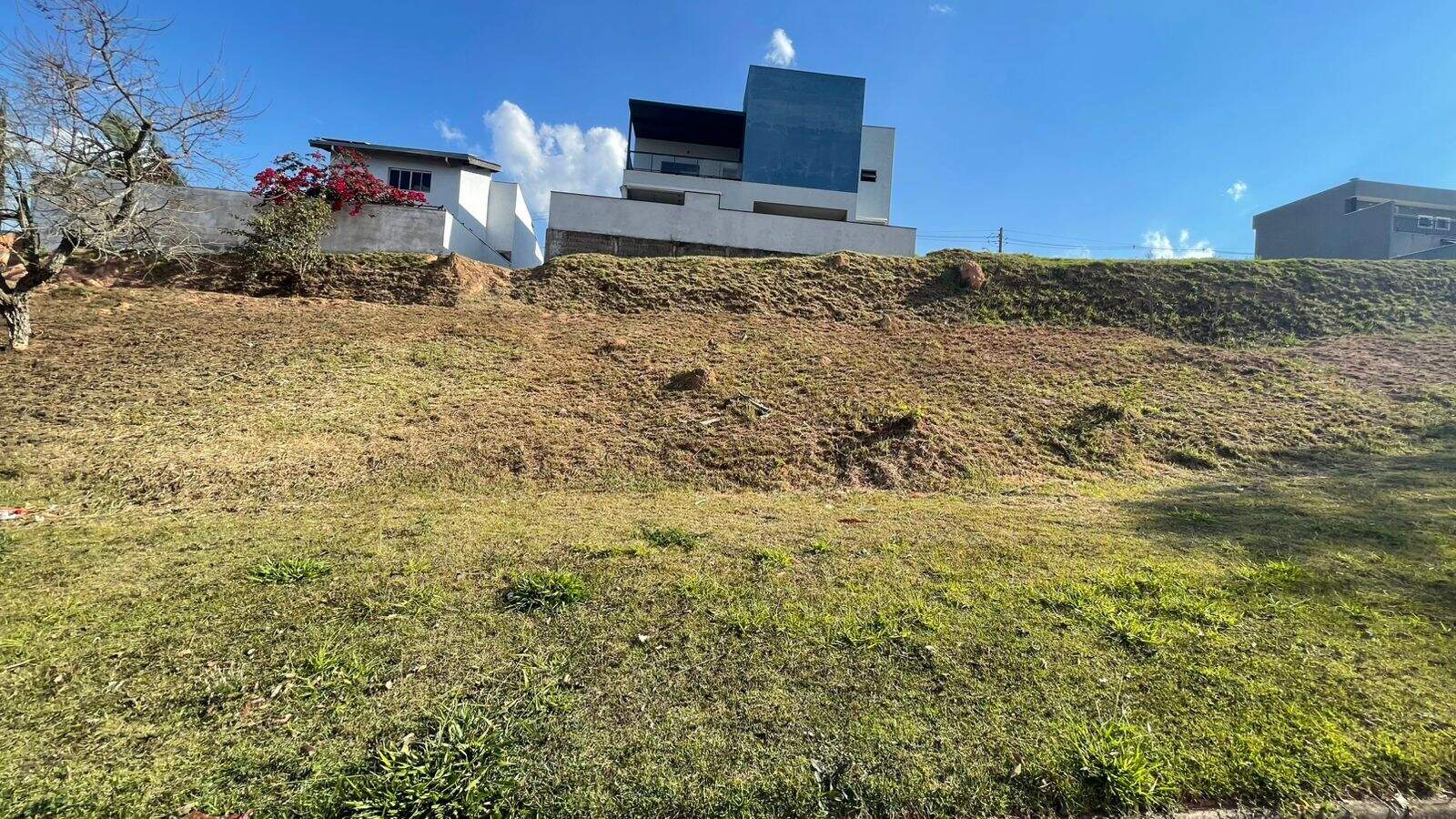 Terreno à venda no Jardim Promeca: 