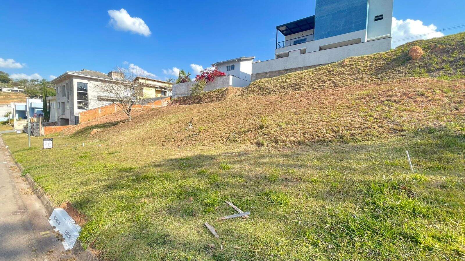 Terreno à venda no Jardim Promeca: 