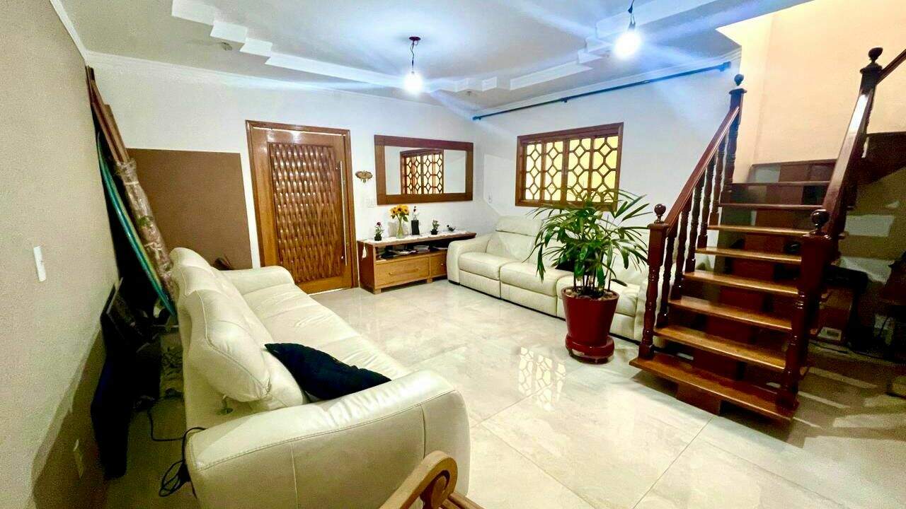 Casa à venda no Jardim Marambaia II: 