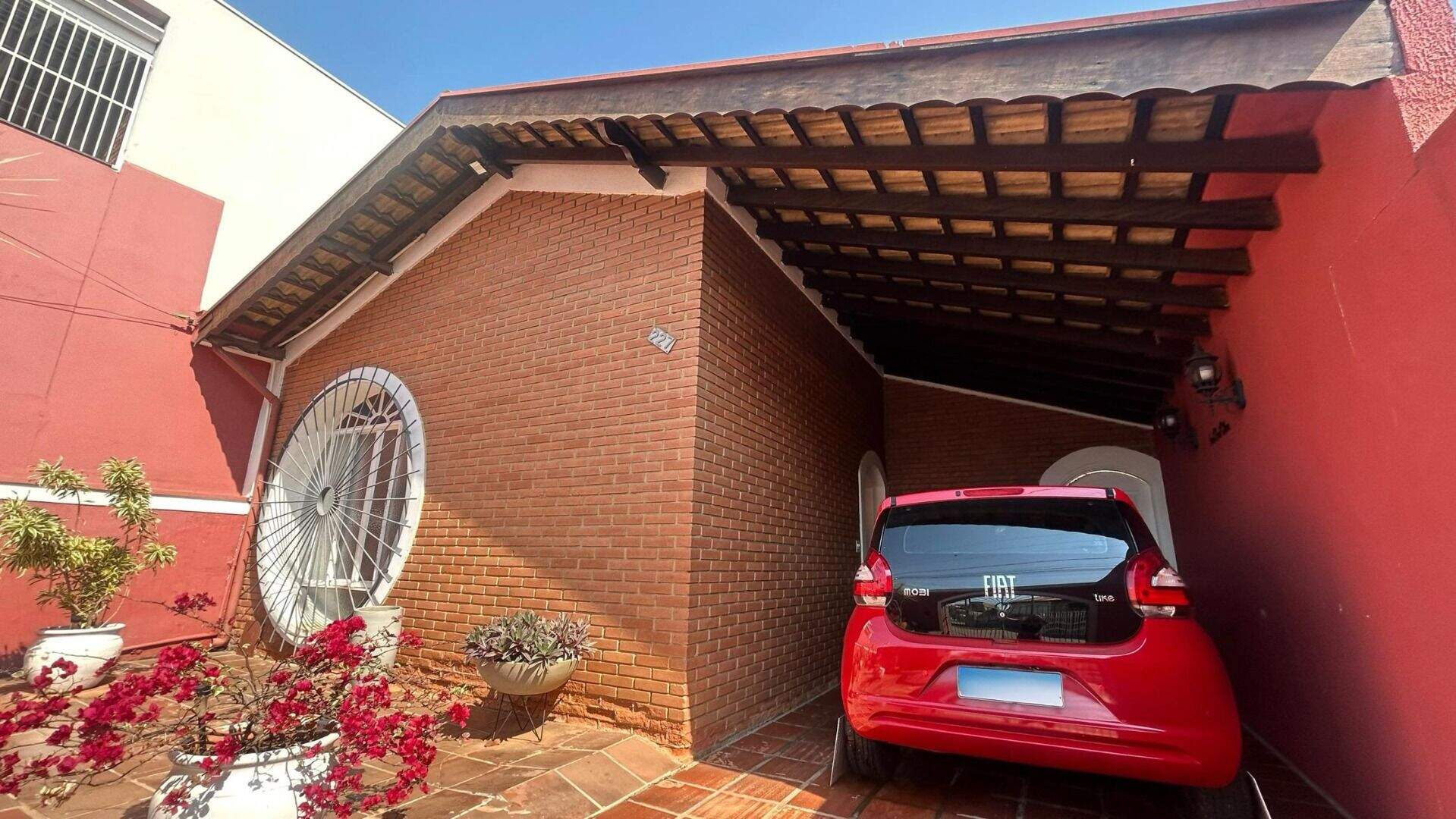 Casa à venda no Vila Santana I: 