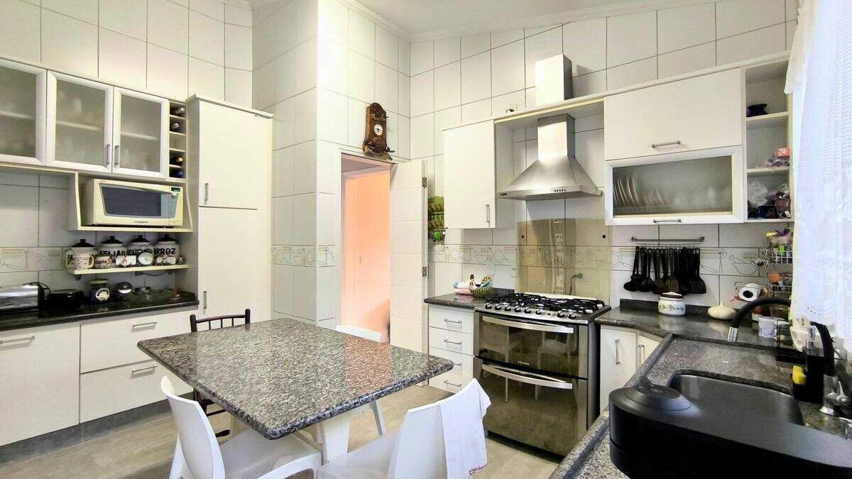 Casa à venda no Loteamento Reserva Ermida: 