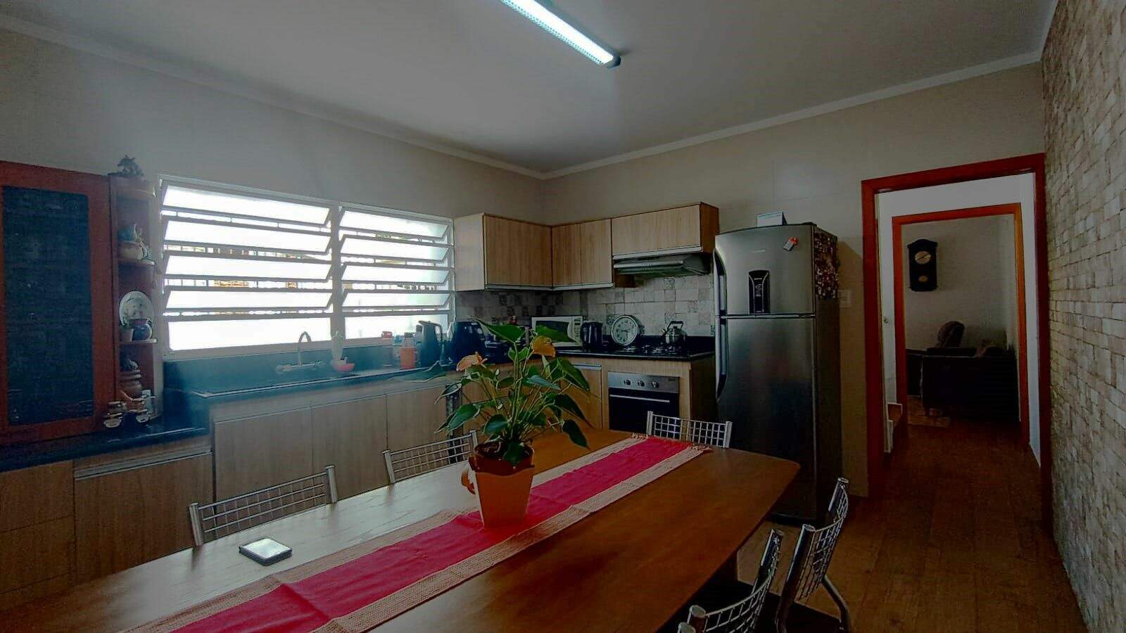 Casa à venda no Vila Inhamupe: 