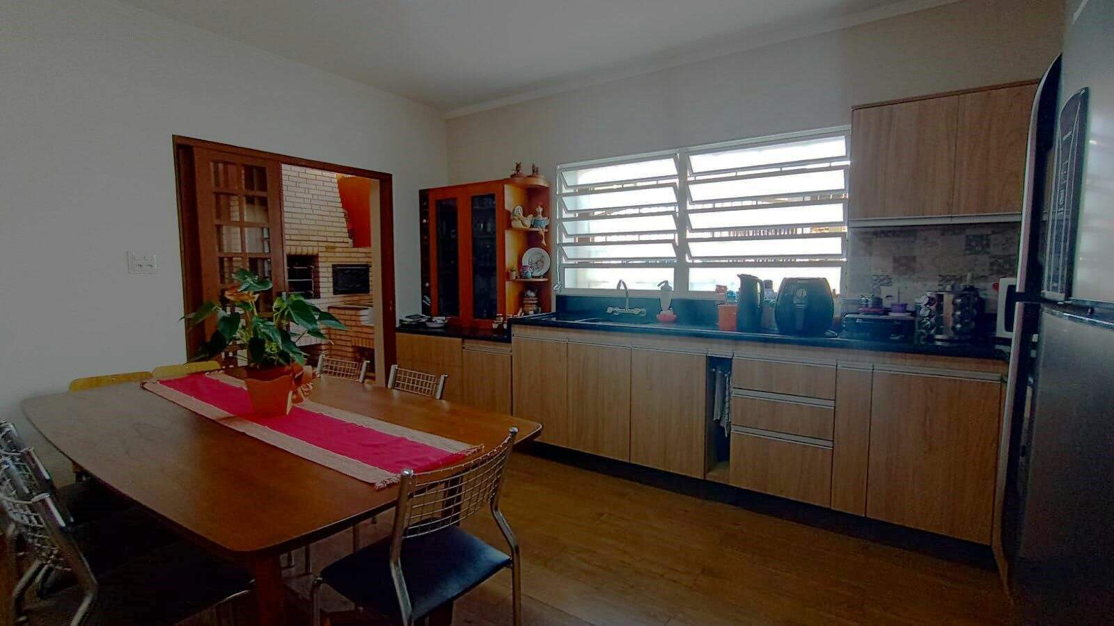 Casa à venda no Vila Inhamupe: 