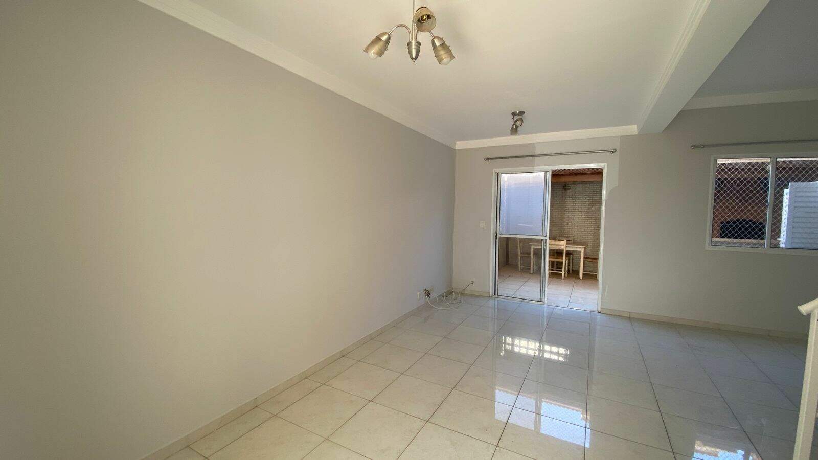 Casa à venda no Jardim Shangai: 