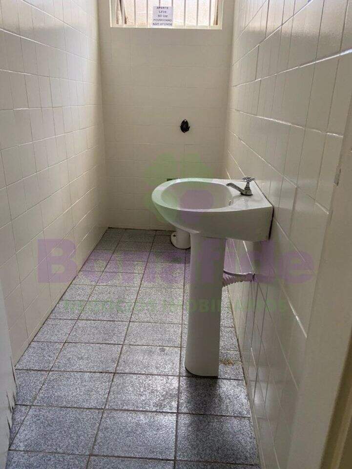 Salão para aluguel no Centro: 