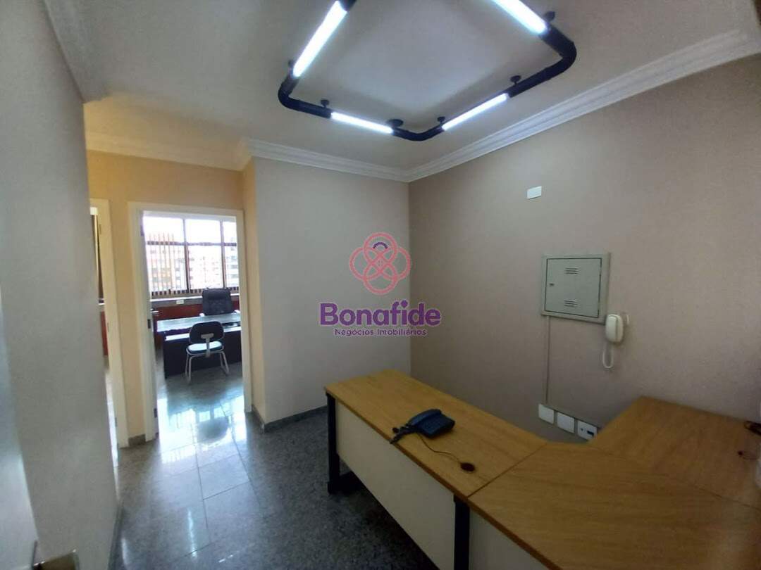 Sala para aluguel no Centro: 