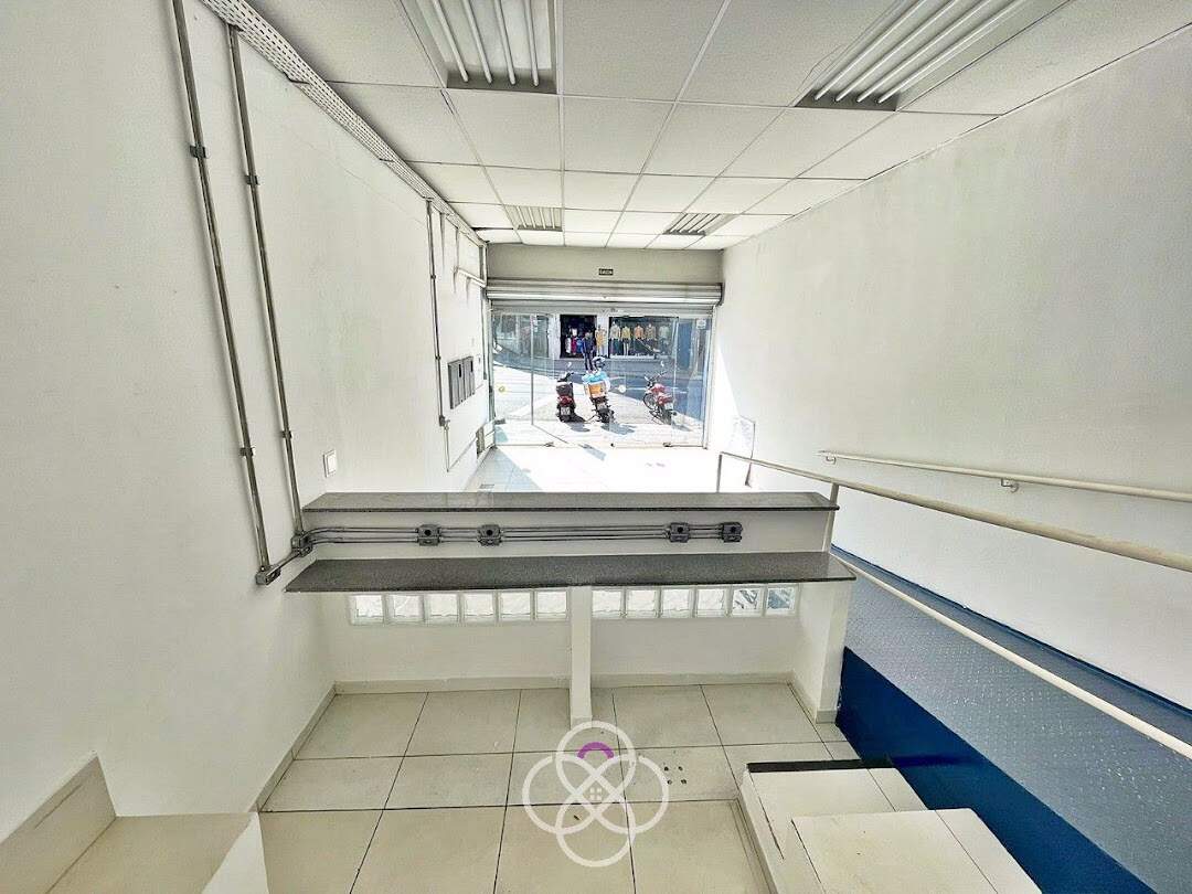 Salão para aluguel no Bela Vista: 