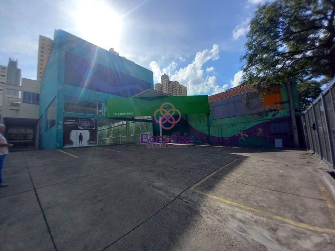 Salão para aluguel no Centro: 