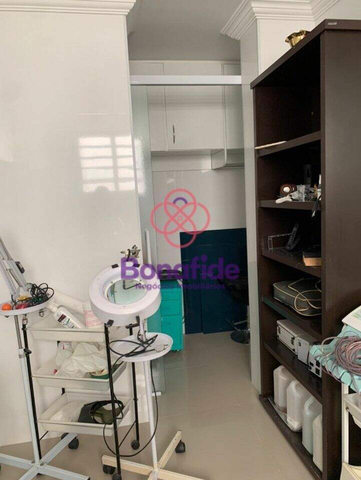 Salão para aluguel no Centro: 