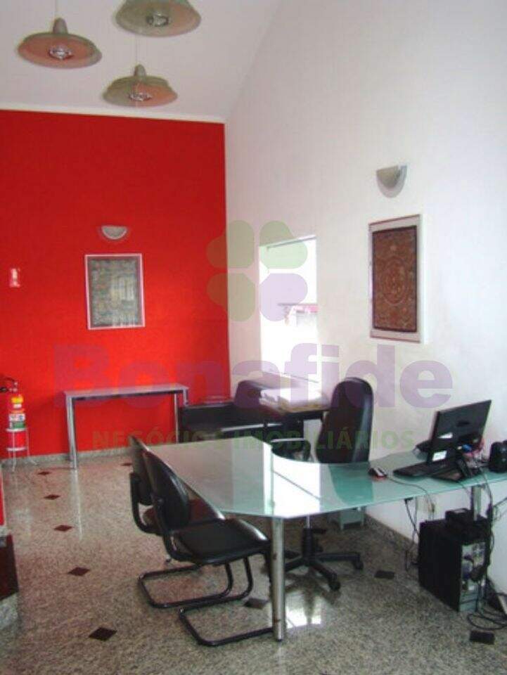 Casa para aluguel no Centro: 