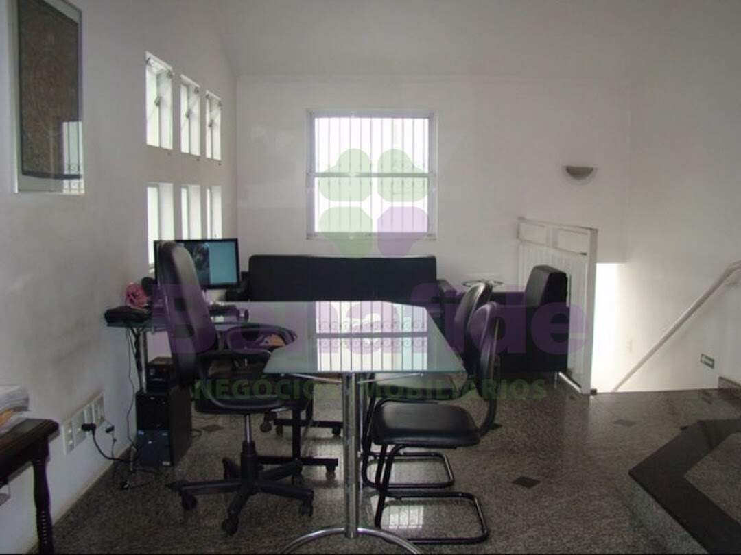 Casa para aluguel no Centro: 