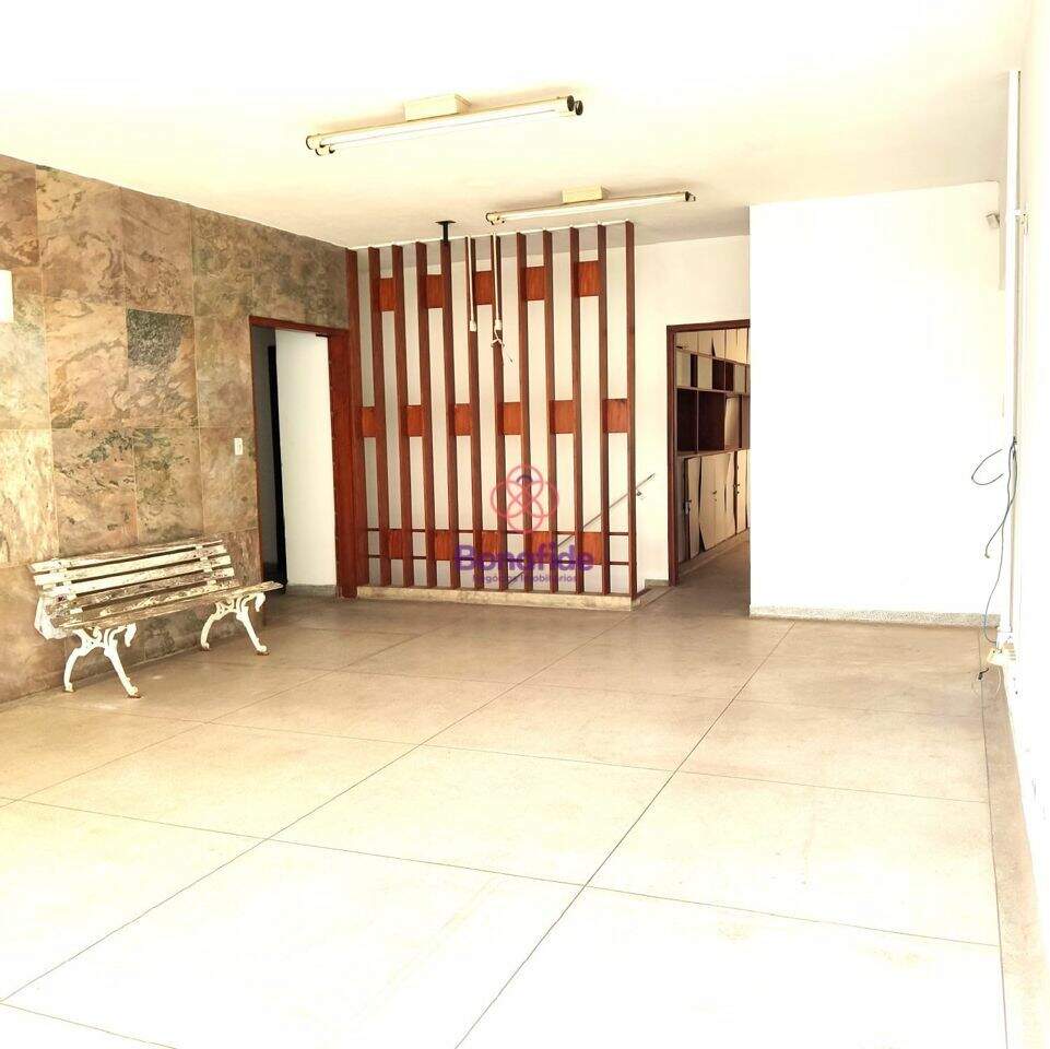 Casa para aluguel no Centro: 