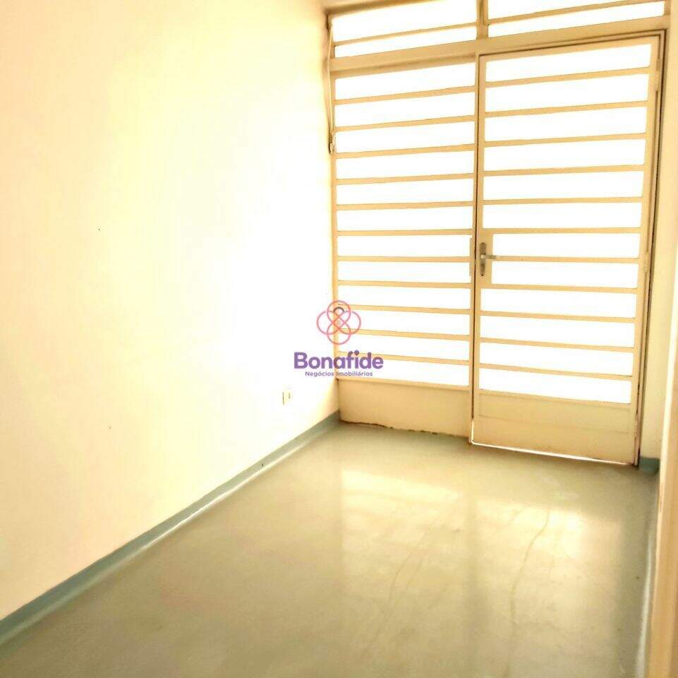 Sala para aluguel no Centro: 