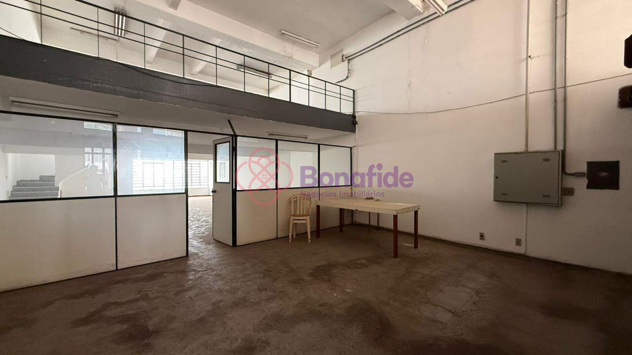 Sala para aluguel no Centro: 