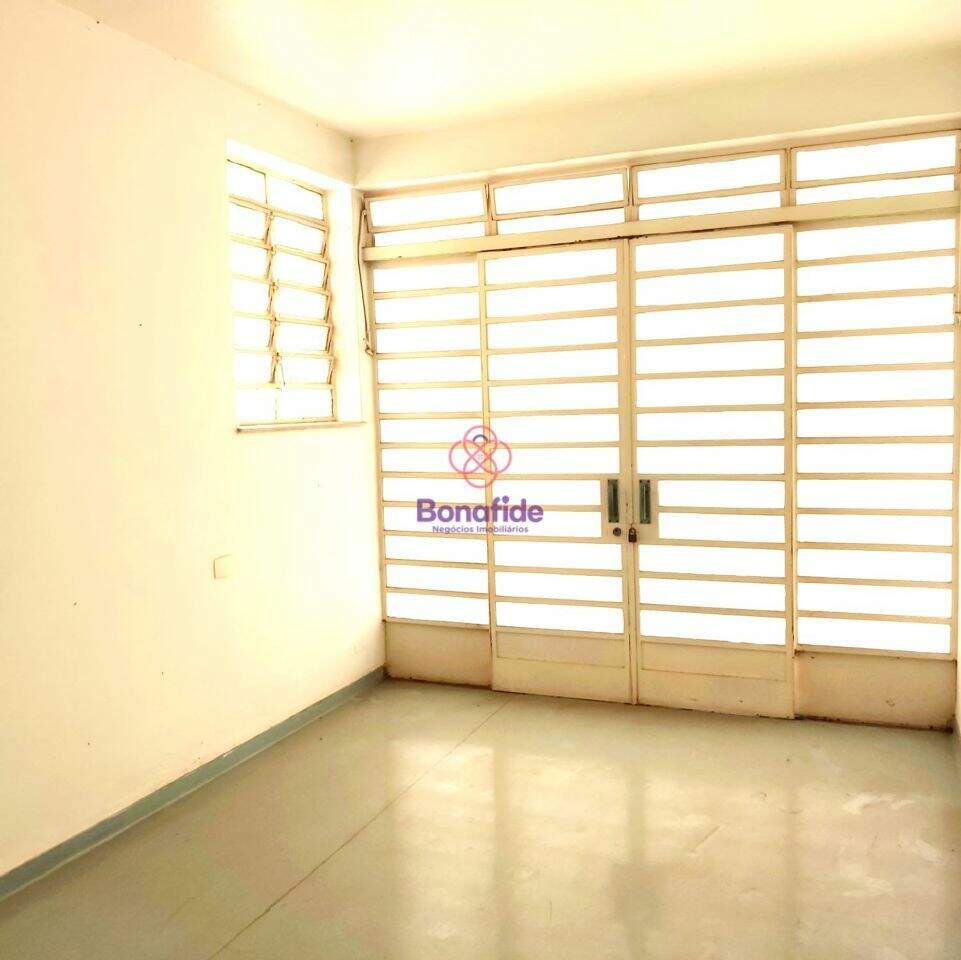 Sala para aluguel no Centro: 