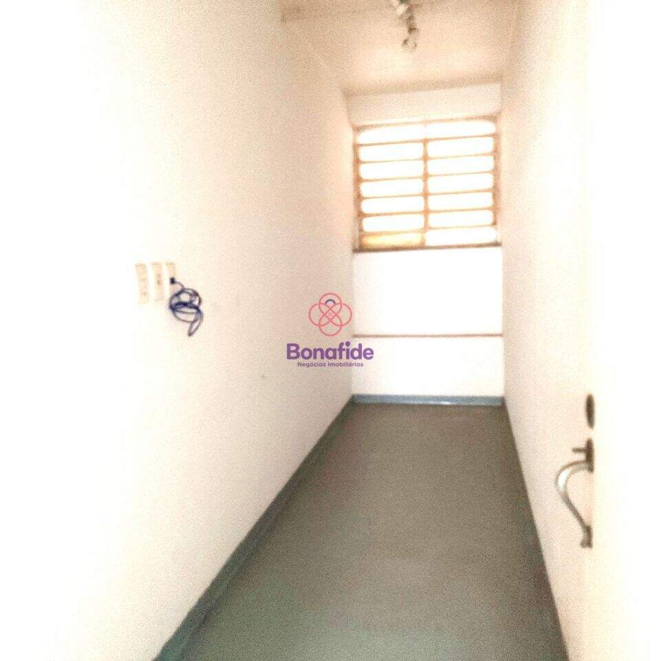 Sala para aluguel no Centro: 