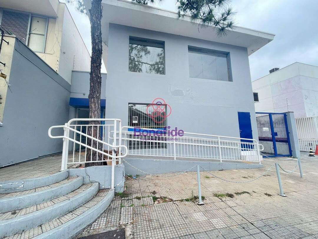 Prédio para aluguel no Centro: 